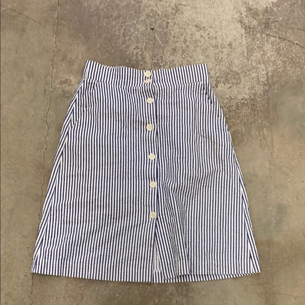Club Monaco Blue and White seersucker button front midi skirt